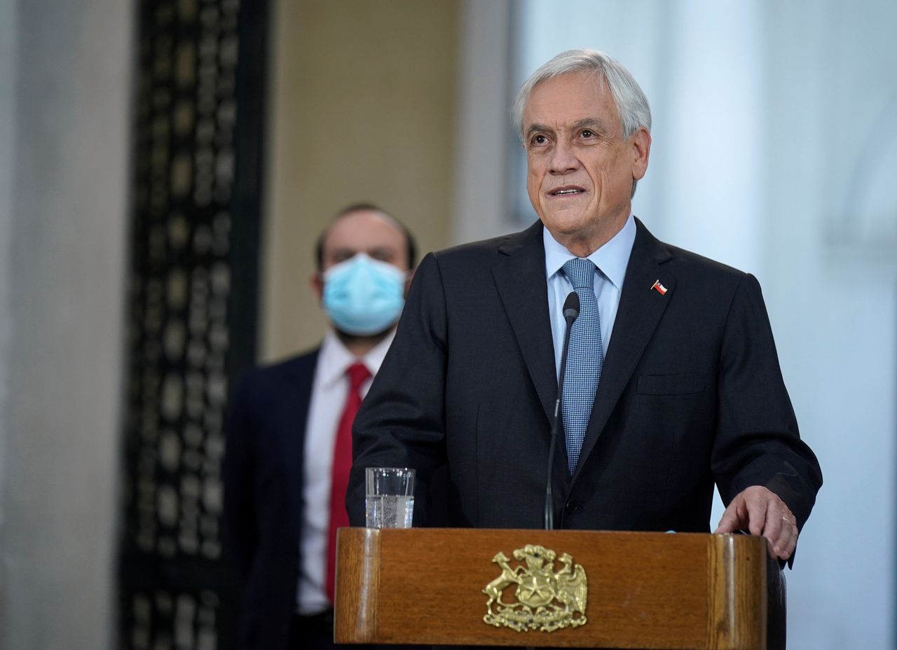 Chileense president Piñera beschuldigd van misdaden tegen de menselijkheid 