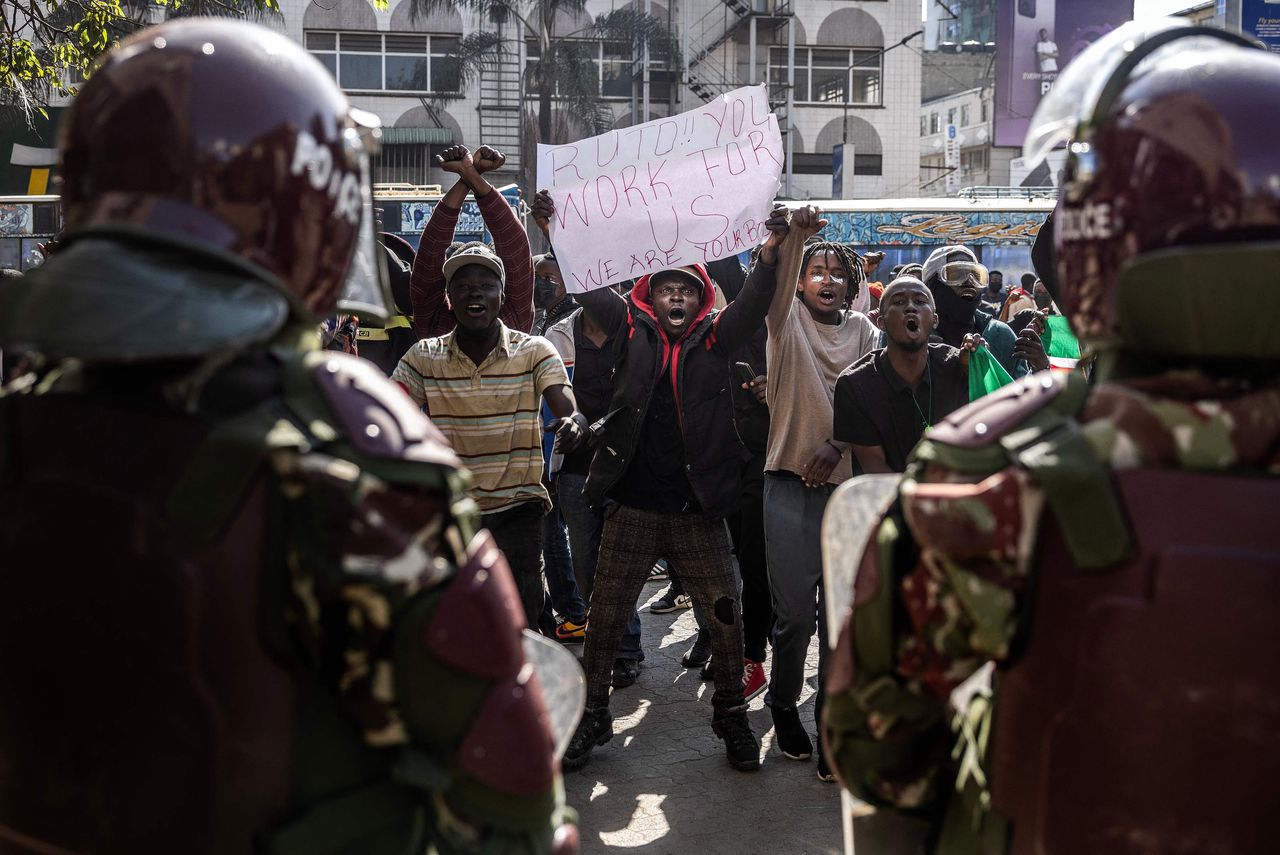 Keniaanse president zwicht na protesten: omstreden belastingwet in de prullenmand 