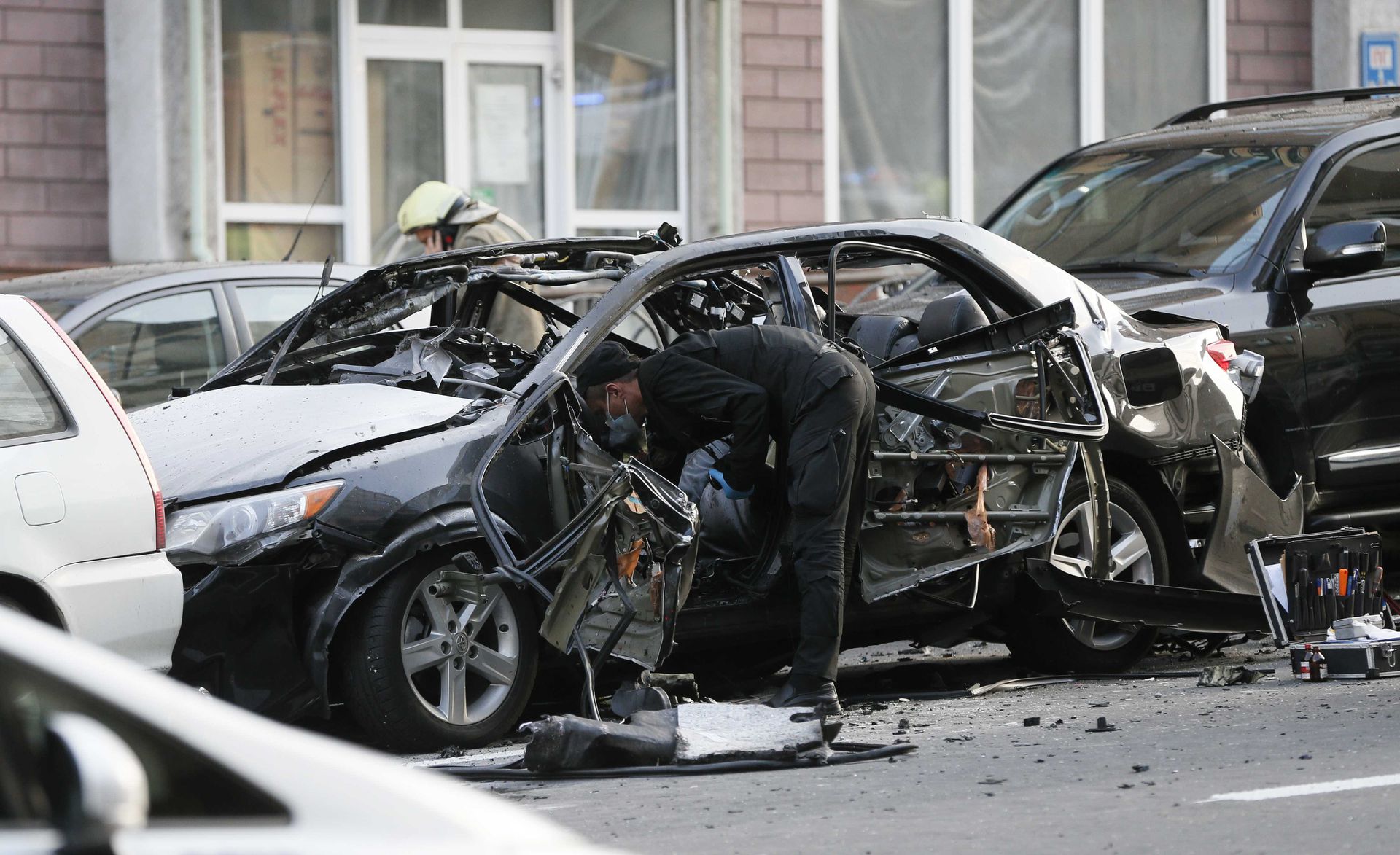 Машина после взрыва