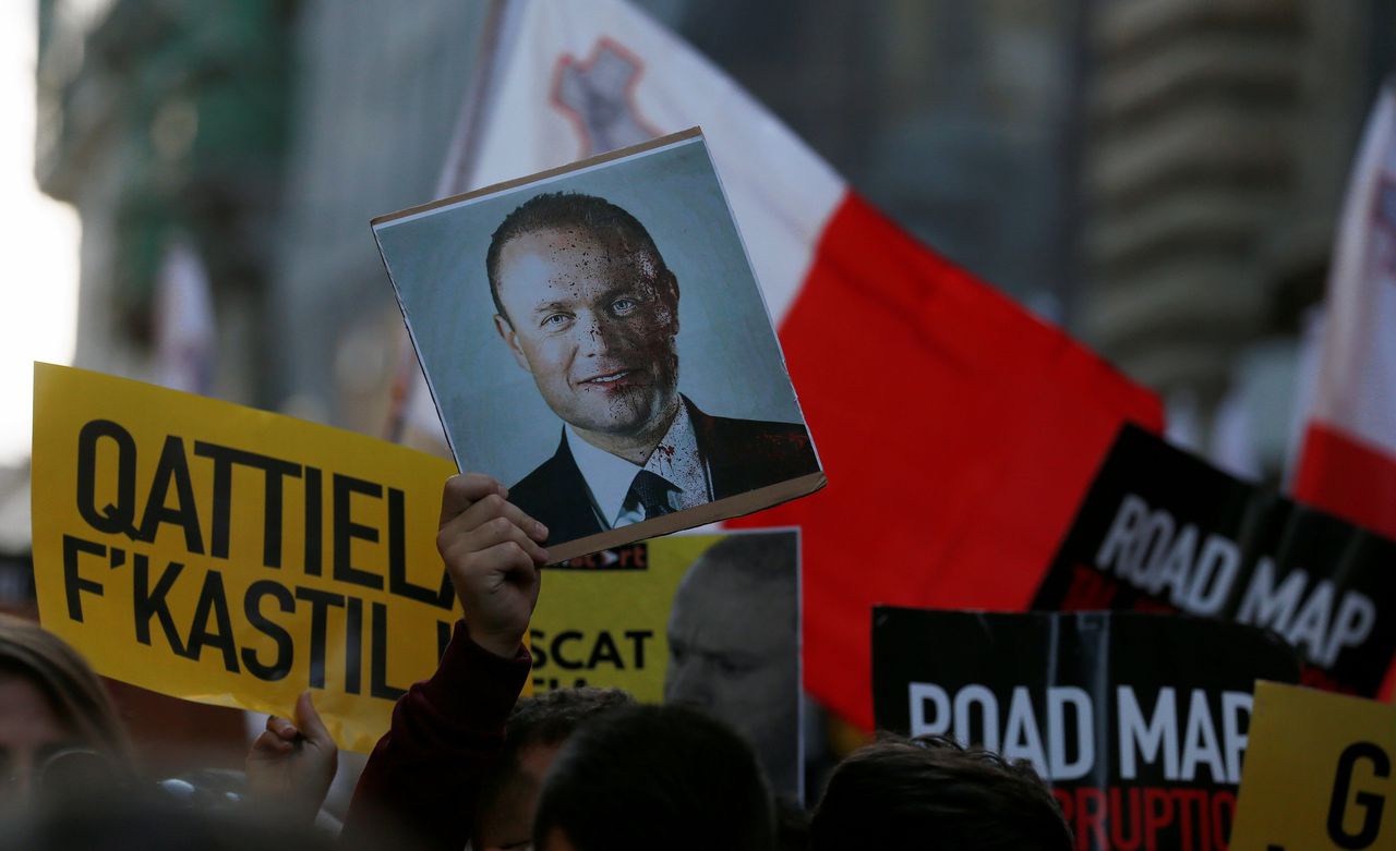 Premier Malta kondigt aftreden aan na vermoedens betrokkenheid moord 