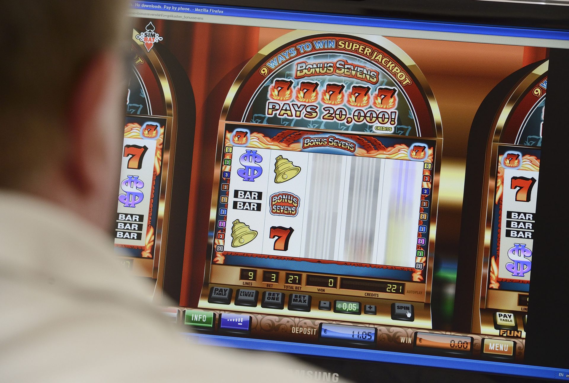 Игровые автоматы на деньги qiwi рубли. Магнит слот казино. Популярные игровые автоматы. Обзоры интернет казино. Автоматы в магните.