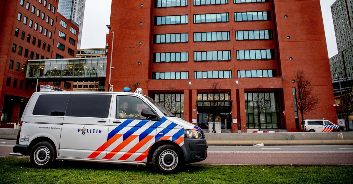 Hoe deradicaliseert een jihadist? Zo gaat dat op de Nederlandse terroristenafdelingen: ‘Je weet nooit hoe gevaarlijk iemand echt is’