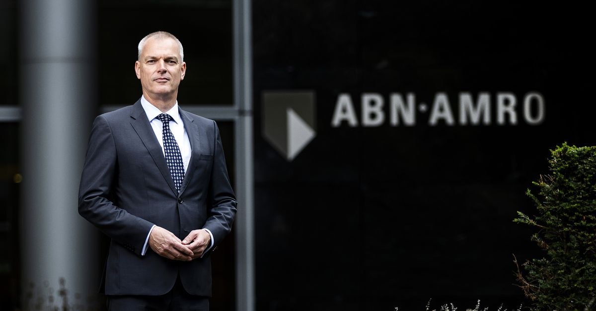 ABN Amro-bestuurder Ton van Nimwegen nieuwe partijvoorzitter VVD