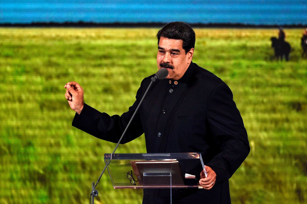 De Britse omroep BBC interviewde Maduro in de Venezolaanse hoofdstad Caracas. De president is hier te zien tijdens een toespraak.