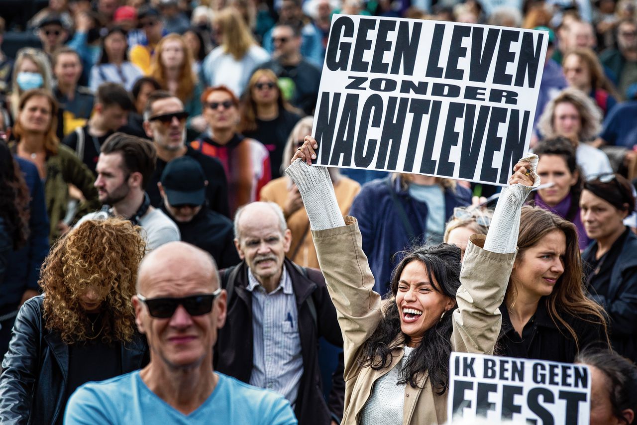Manifestatie ‘De Nacht Wacht’, zaterdag 5 september op het Museumplein, Amsterdam.