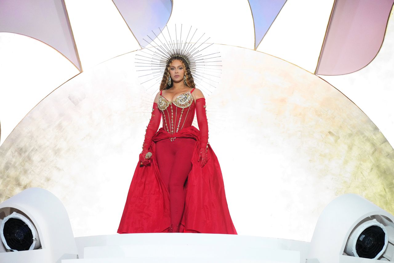 Beyoncé is genomineerd voor negen Grammy’s. Met 88 nominaties is ze de meest genomineerde vrouwelijke artiest ooit.