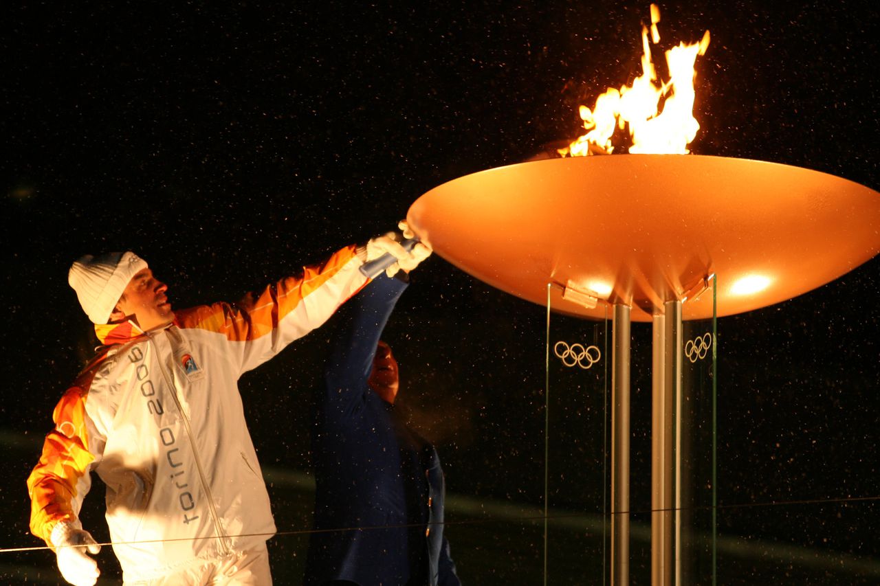 Olympisch Vuur In Cortina D Ampezzo Nrc