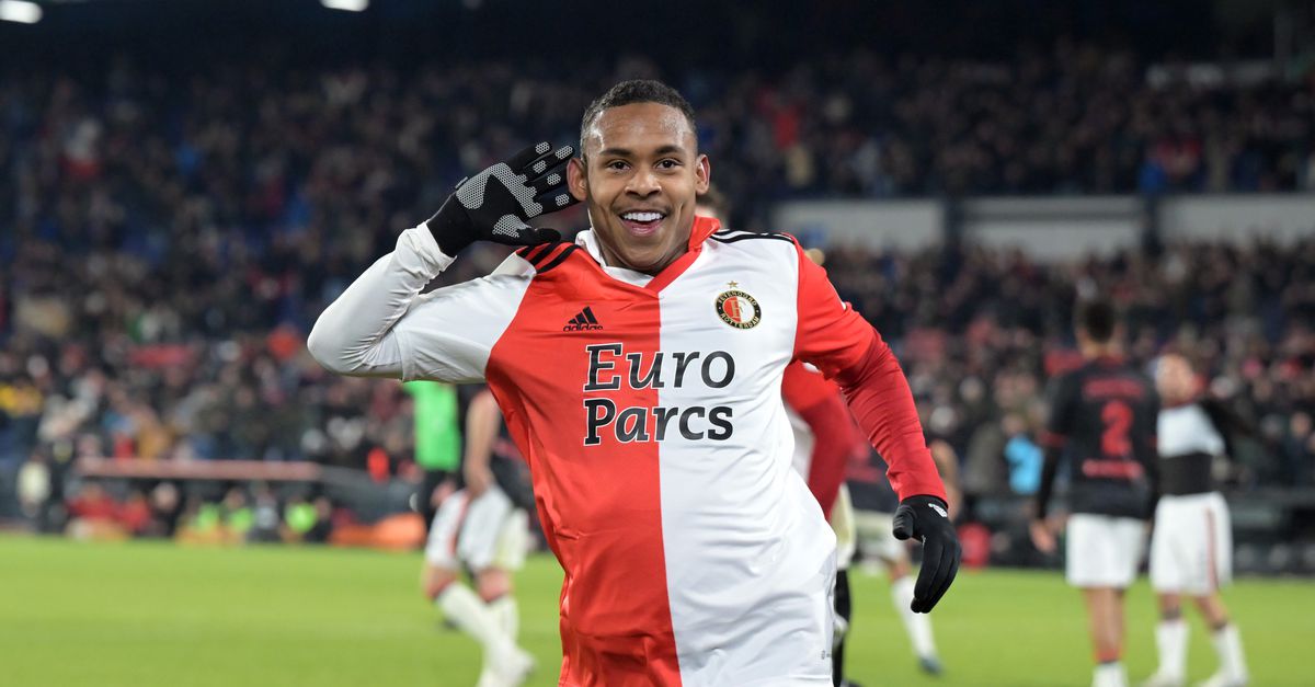 helpen Toevallig Omhoog gaan Feyenoord via penalty's door in KNVB-beker na spectaculaire wedstrijd tegen  NEC - NRC
