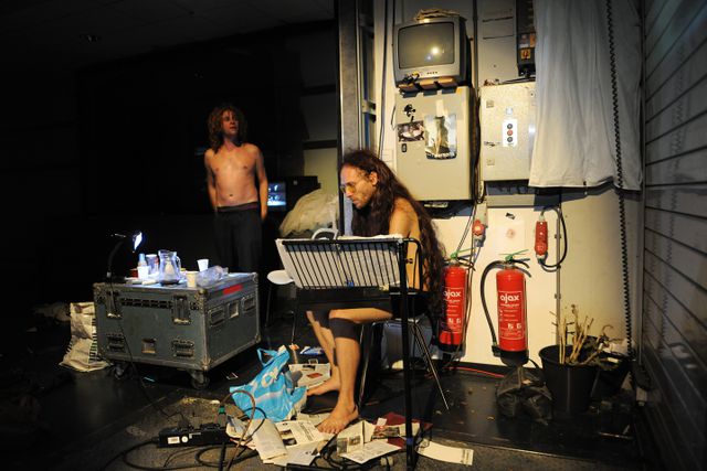 Beeld uit ‘Achterkant’ door De warme winkel.