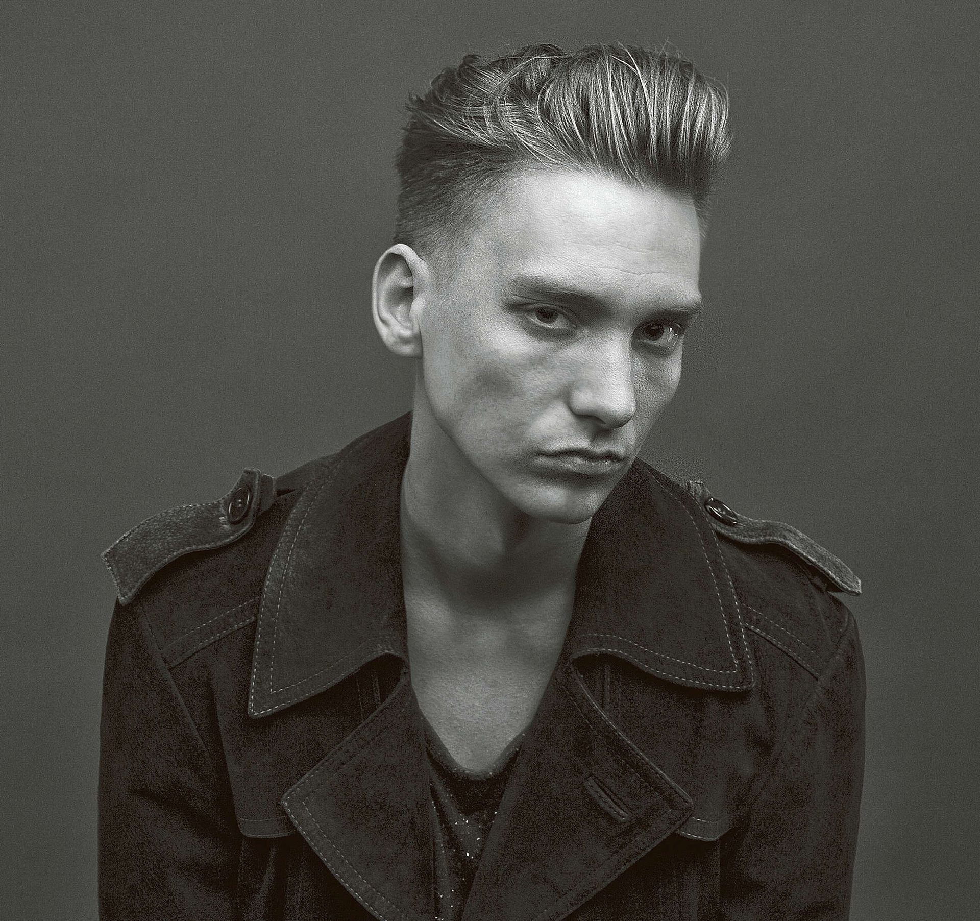 Thomas Azier Red Eyes