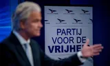 Geert Wilders (PVV) announces new asylum measures during a press conference in the Nieuwspoort press center. Photo Bart Maat 