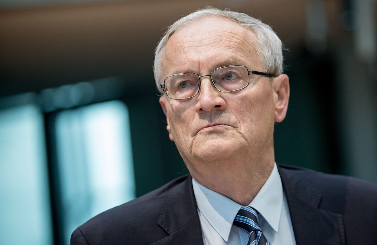 Voormalig BND-chef gearresteerd op verdenking van spionage en landverraad
