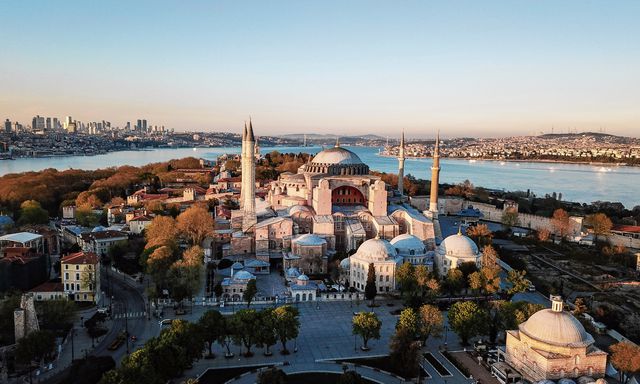 Hagia Sofia In Istanbul Mag Weer Moskee Worden Nrc