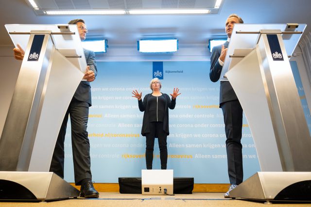 Persconferentie Corona Achtergrond Al Jouw Vragen Over De Persconferentie Van Mark Rutte Van Dan Krijgen Alle Mensen Iedere Week Een Test Carriey Jurist