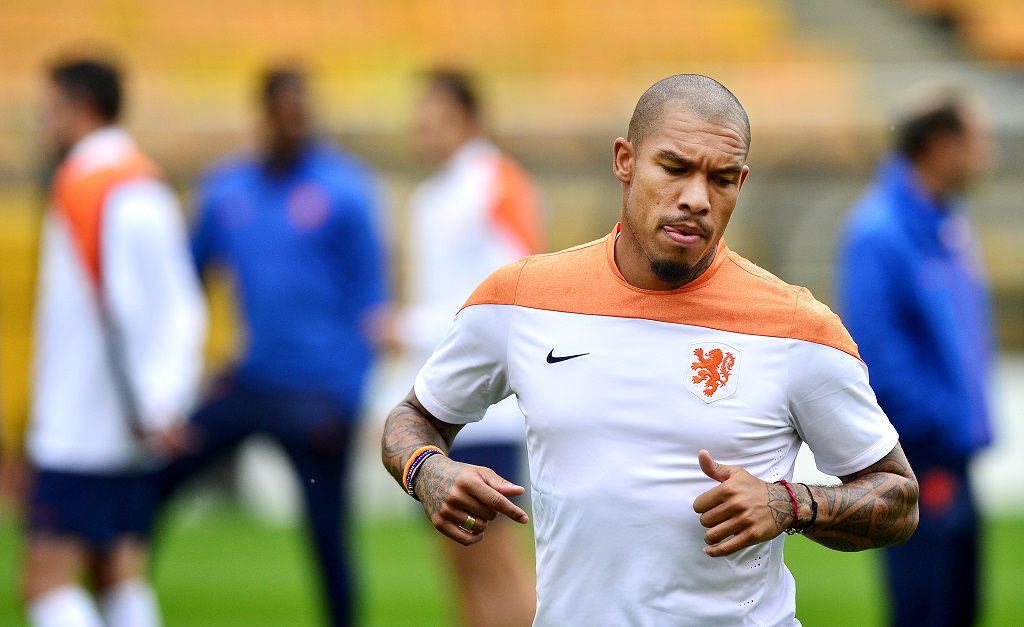 Opstelling Oranje: De Jong, Vlaar en Van Persie in de ...