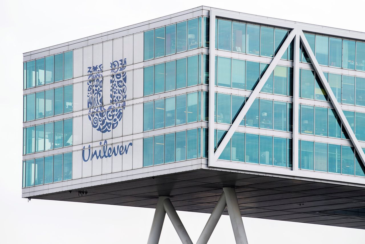 Unilever wil af van de duale aandelenstructuur, het Britse aandeel verdwijnt en alleen het hoofdkantoor in Rotterdam blijft bestaan.