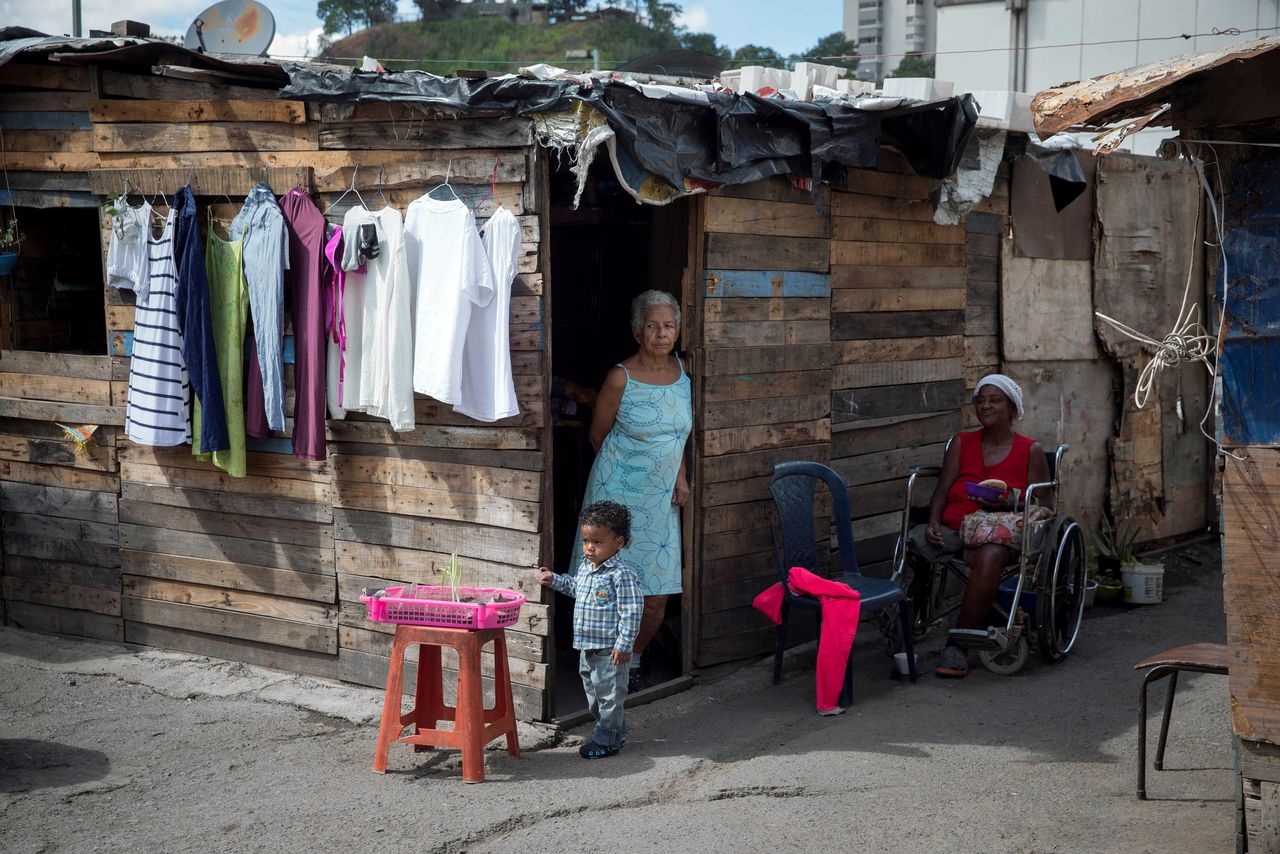 Oxfam: wereldwijd neemt armoede toe, terwijl vermogen miljardairs groeit 