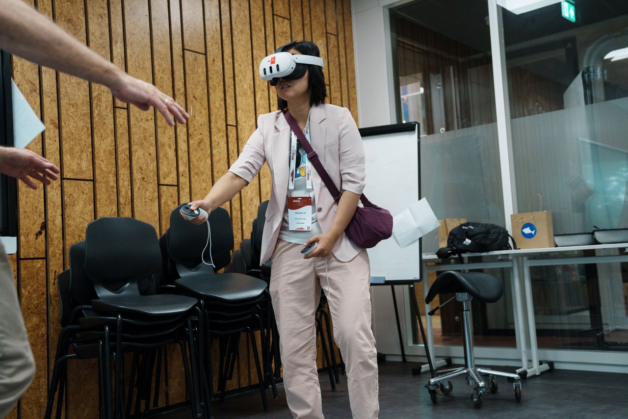 Nurse experiences dementia through virtual reality simulation