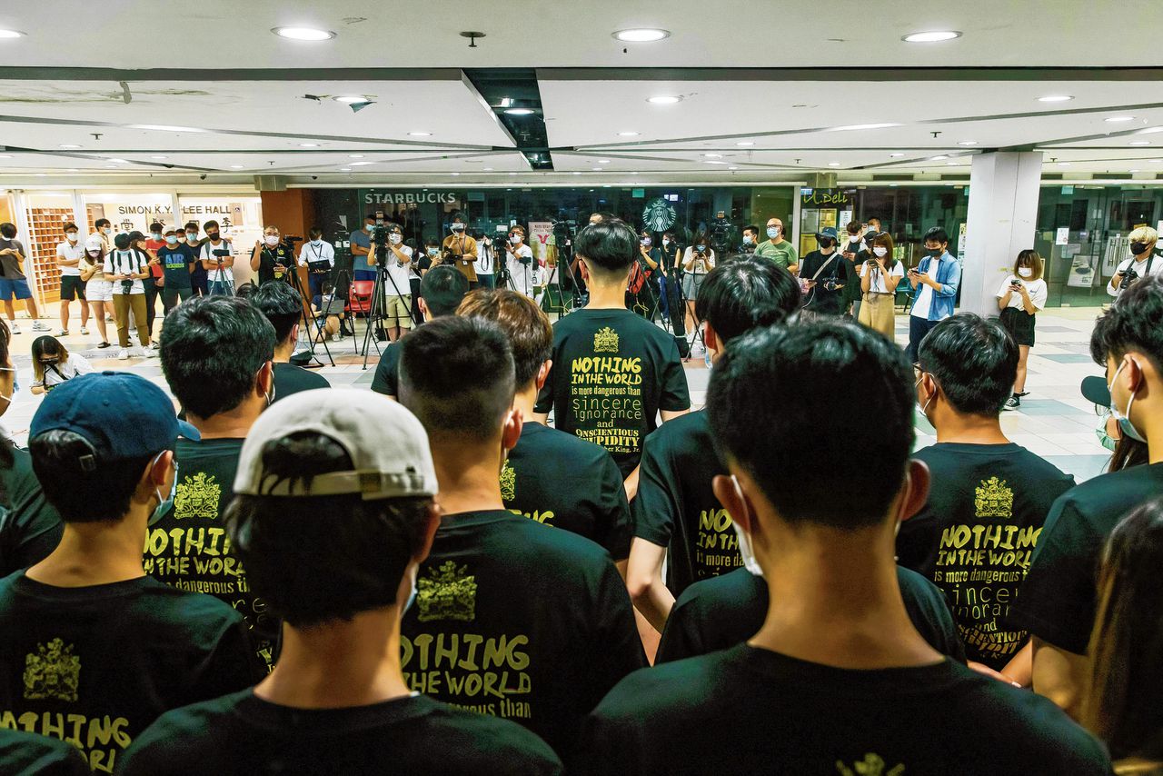 Nu ligt in Hongkong ook het vrije onderwijs onder vuur 