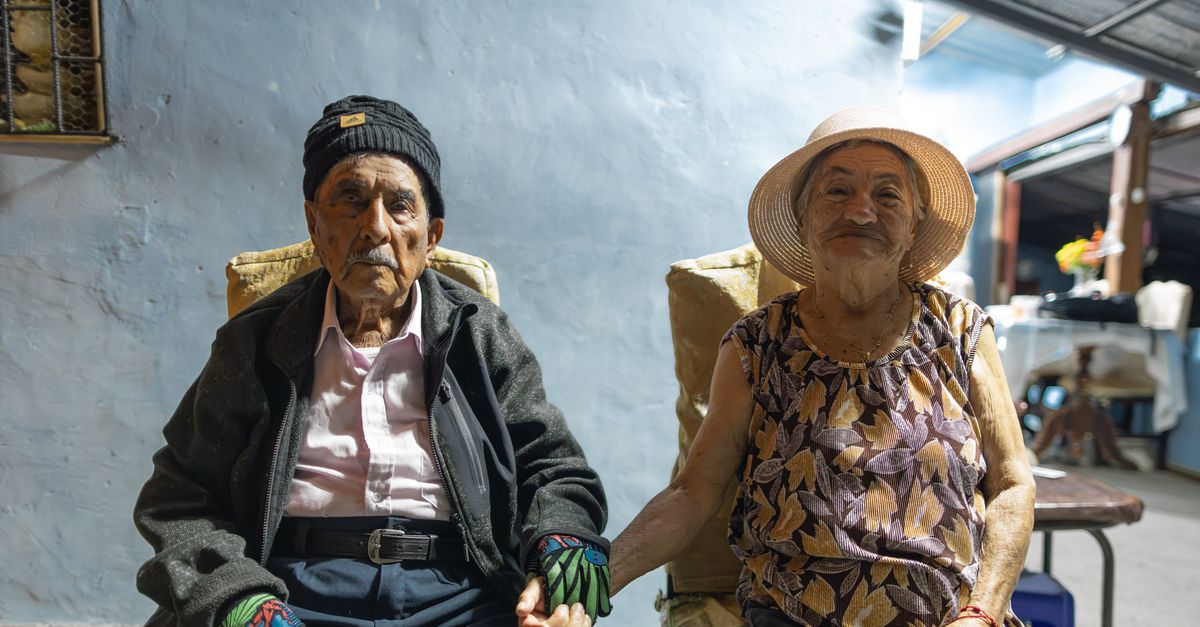 In de Ecuadoraanse Vallei van het Lange Leven is honderd worden geen uitzondering is, maar hoe lang nog?