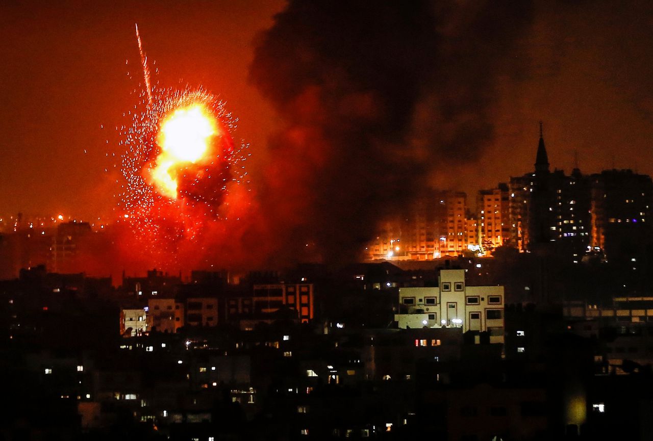 Israëlische luchtaanval woensdagnacht boven Gaza-stad.