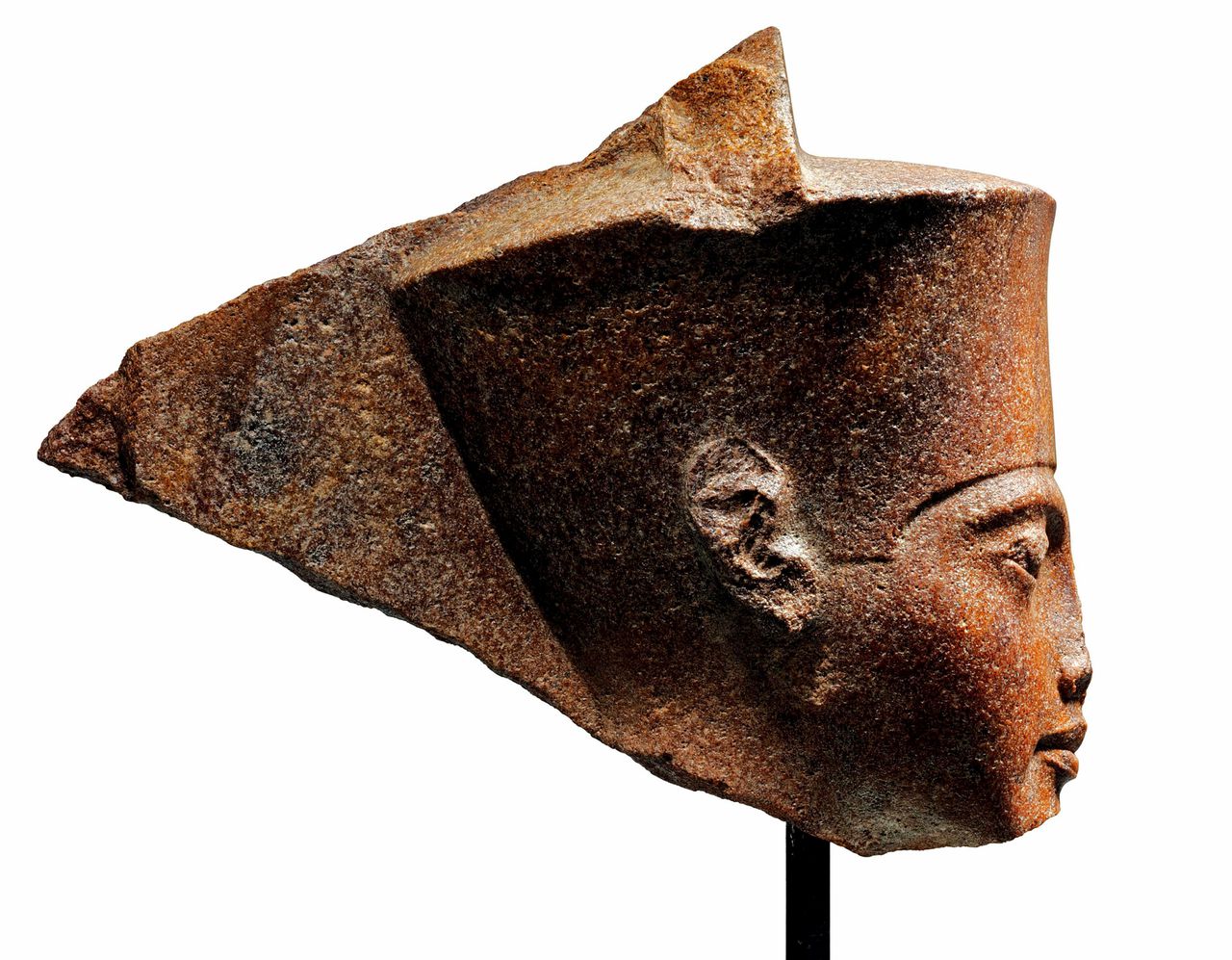 Het 28,5 cm hoge portret van steen van farao Toetanchamon dat Christie's donderdag veilde. Egypte claimt dat het illegaal verhandeld is.