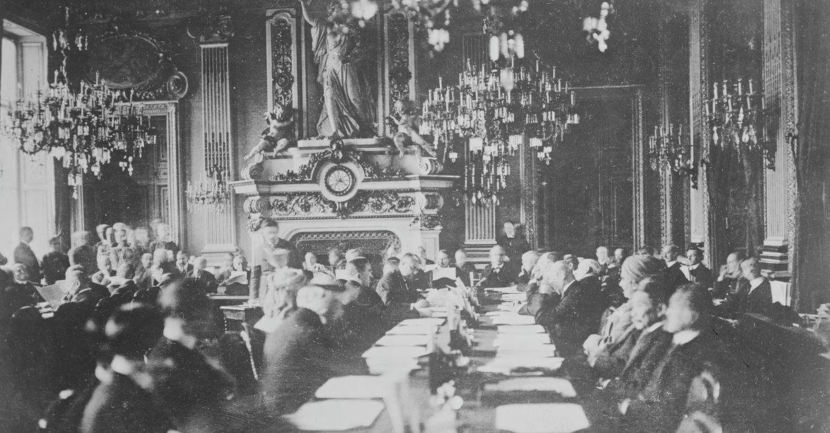 Alcohol, straf en nieuwe vijanden: hoe in Münster, Versailles en Dayton over vrede werd onderhandeld