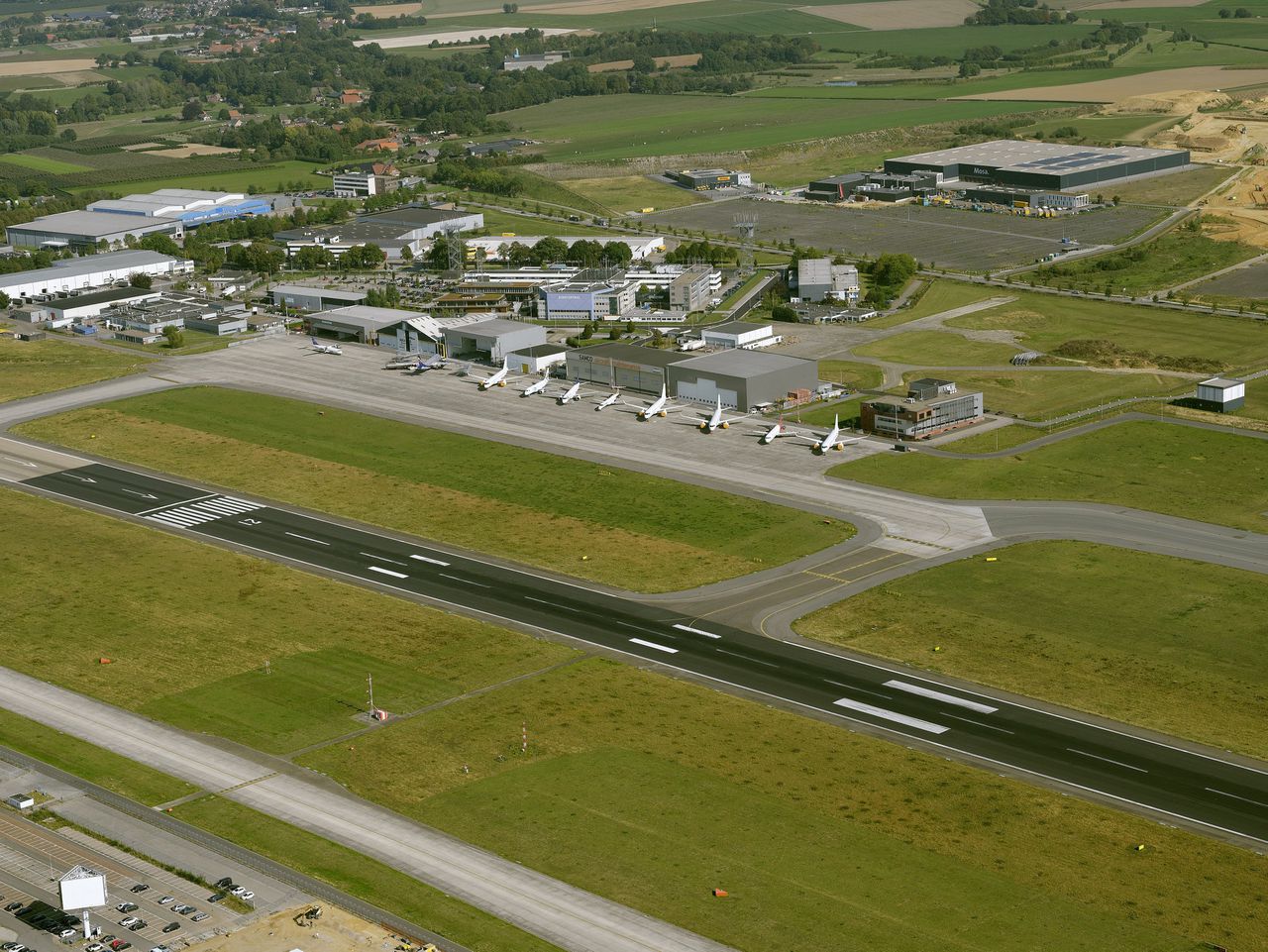 Limburg breekt zich het hoofd over sluiting van vliegveld 