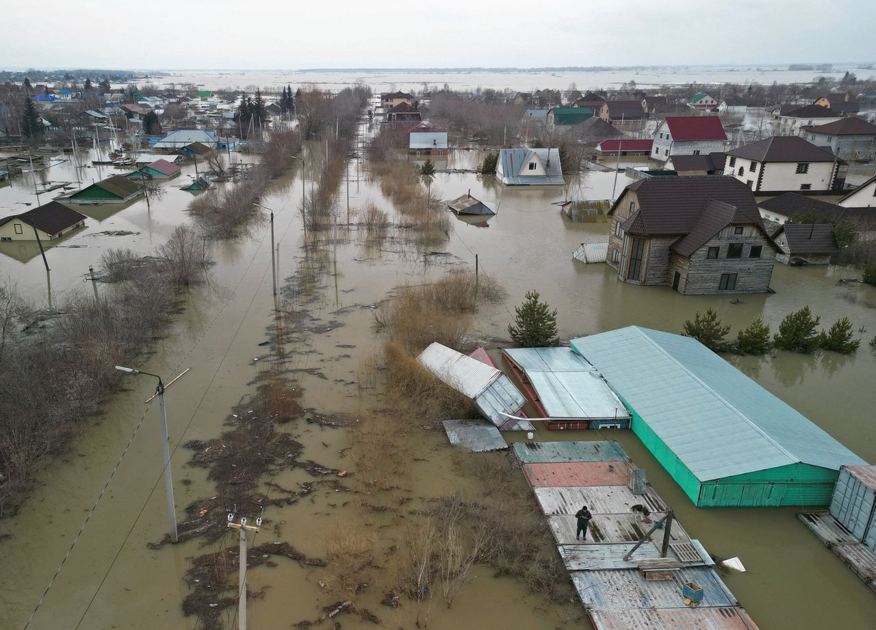 Steeds groter gebied in Rusland en Kazachstan getroffen door overstromingen 