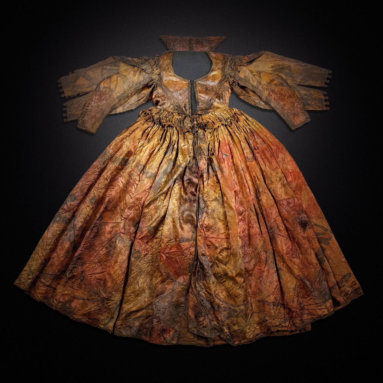 De Texelse jurk uit het Palmhoutwrak krijgt nog een archeologisch staartje 