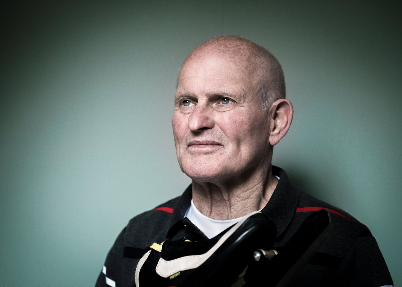 Leen Pfrommer, een van de bekendste schaatstrainers aller tijden, op 87-jarige leeftijd overleden 