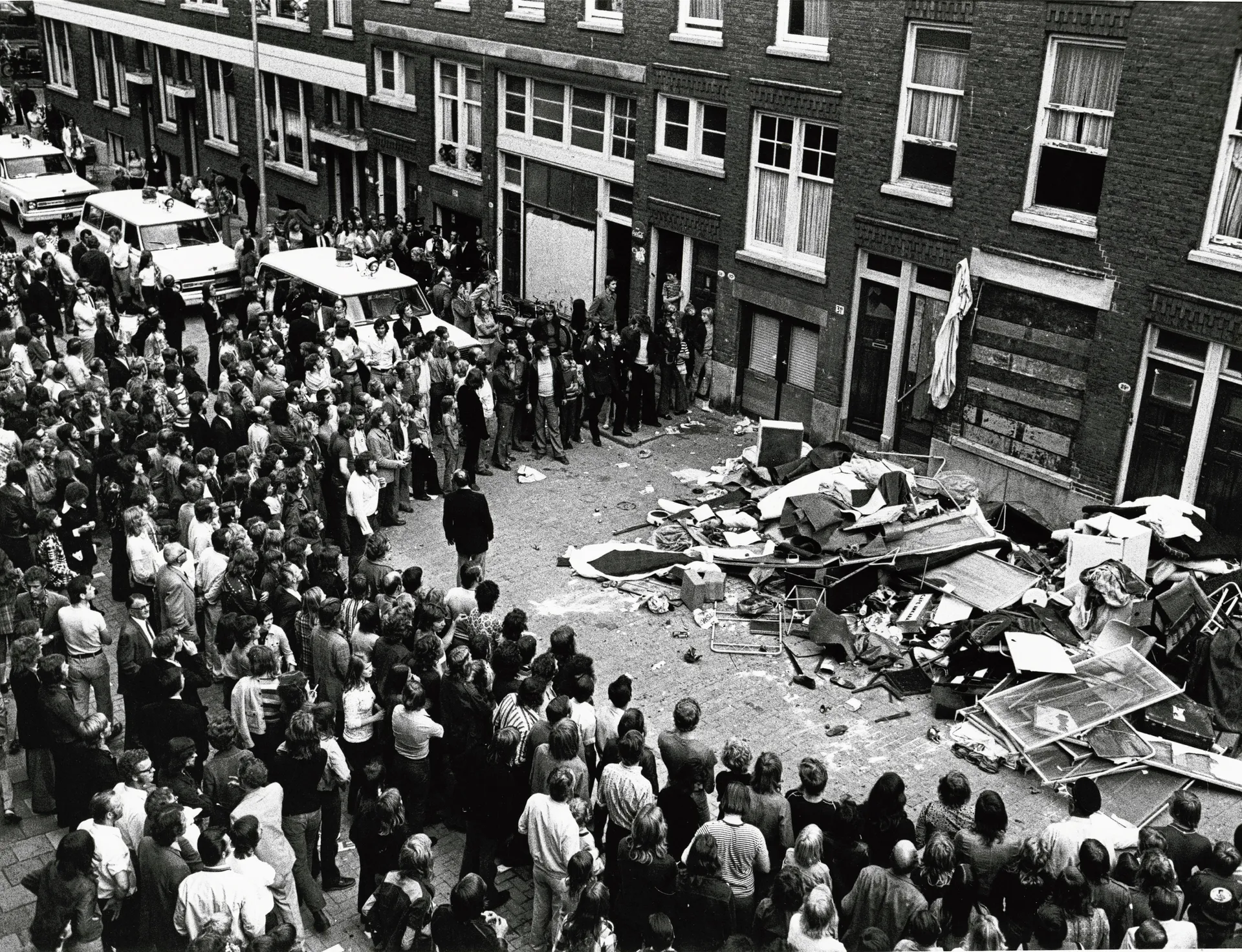 Hoe de ‘rassenrellen’ van 1972 nu nog doorwerken in Rotterdam - NRC