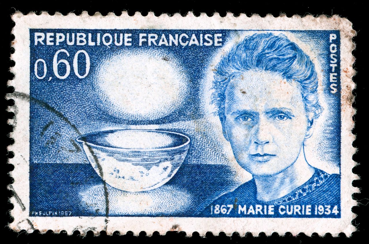 Frankrijk gaf in 1967 deze postzegel met Marie Curie erop uit, ter gelegenheid van haar geboorte honderd jaar eerder.