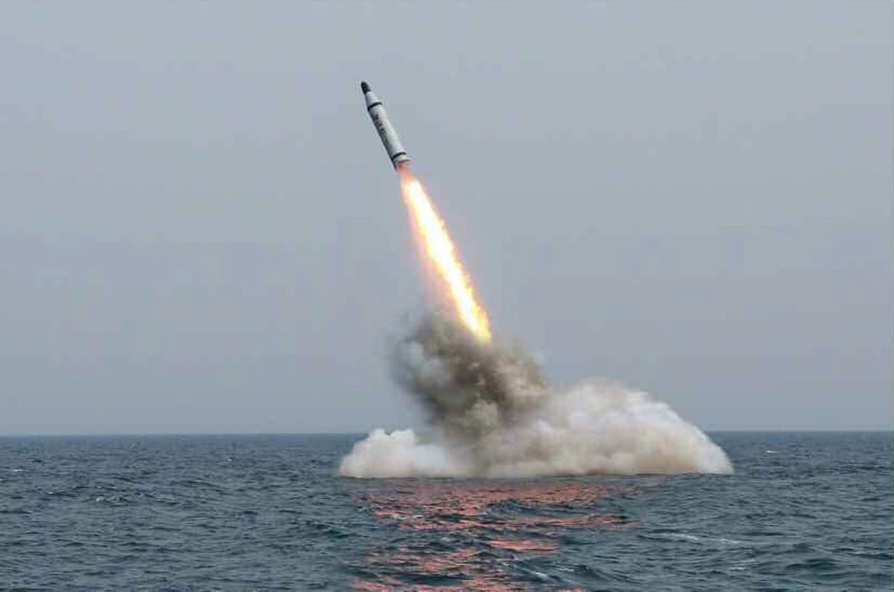 Noord-Korea schiet raket vanaf onderzeeër