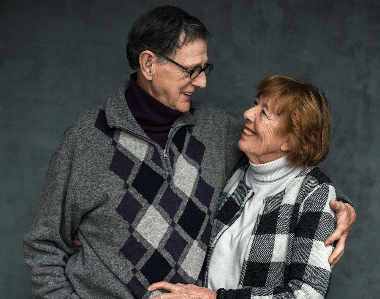 Carel (74) en Marja (73) van Hest zijn bijna 49 jaar getrouwd. Onderin dit artikel komen ze aan het woord over elkaar.