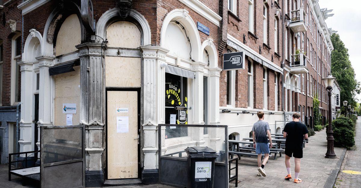 Ondanks ‘duivels dilemma’ sloot Amsterdam de zaken van De Pizzabakkers na reeks aanslagen. Eigenaren voelen zich in de kou gezet