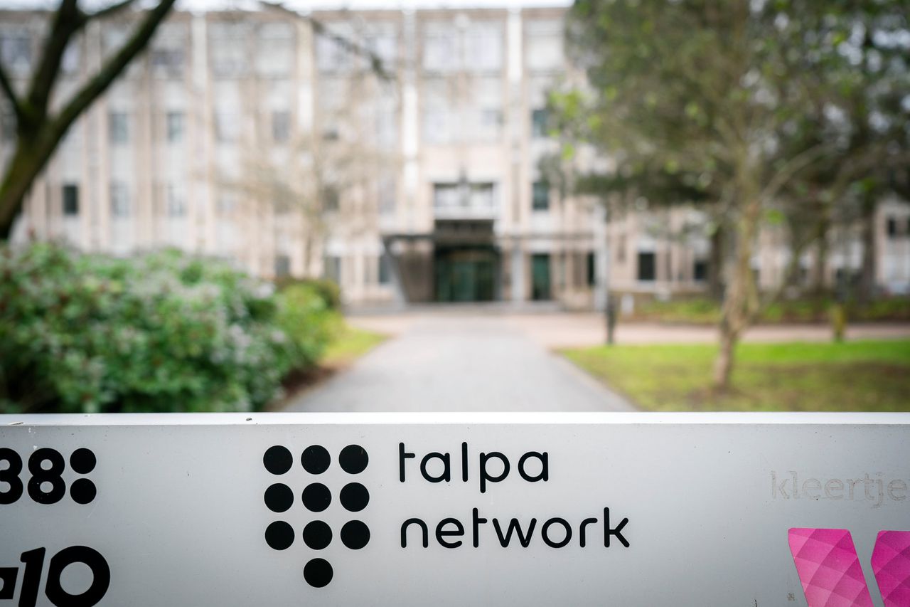 Toezichthouder ACM stelt een diepgaand onderzoek in naar de fusie tussen RTL en Talpa.