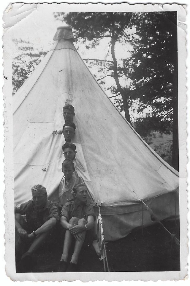Een zogeheten novietenkamp in Kotten (bij Winterswijk), in de zomer van 1933.
