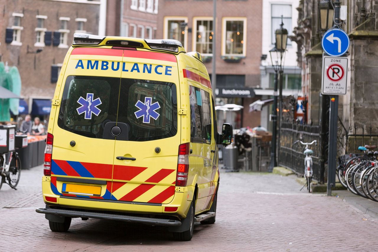 ‘Kogelwerende vesten voor ambulancepersoneel in heel Nederland’ 