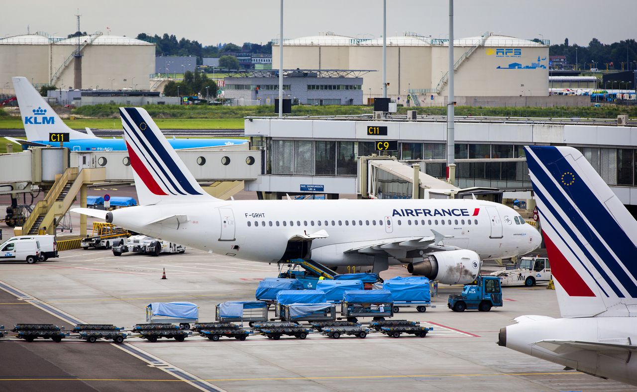 Toestellen van luchtvaartmaatschappijen Air France op Schiphol.