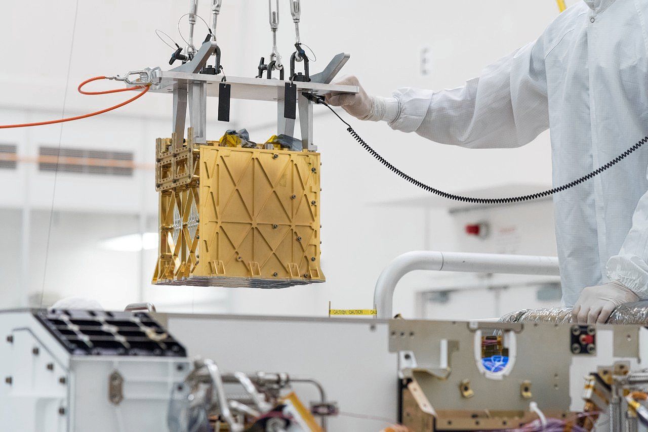 Marsrover slaagt erin zuurstof uit atmosfeer Mars te halen - NRC