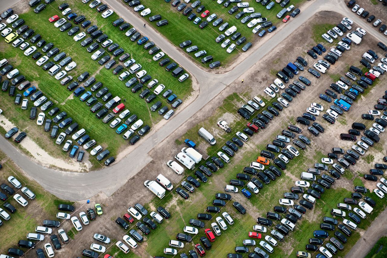 Mag attractiepark Slagharen verschillende parkeertarieven hanteren? 