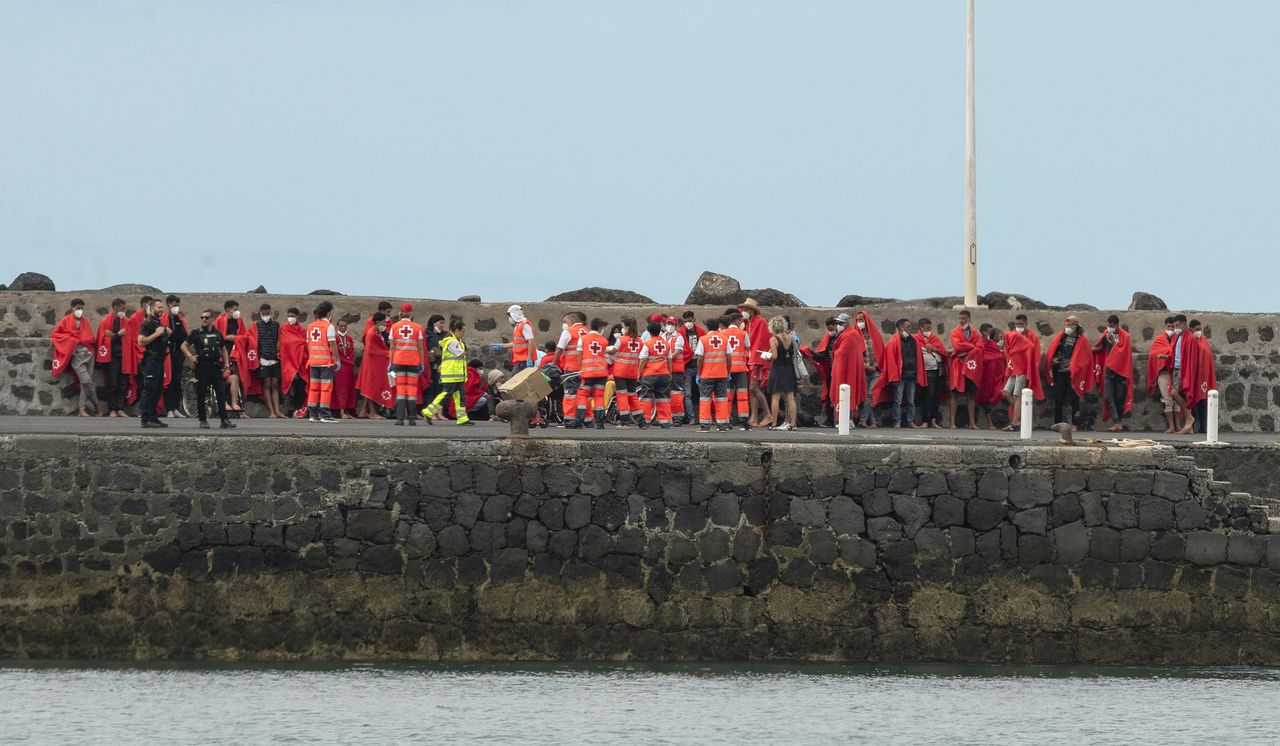 Zeker 35 migranten onderweg naar Canarische Eilanden verdronken, 24 mensen gered 