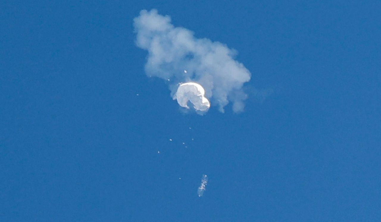 VS: Chinese ‘surveillanceballon’ was eigenlijk op weg naar militaire bases Hawaii en Guam 