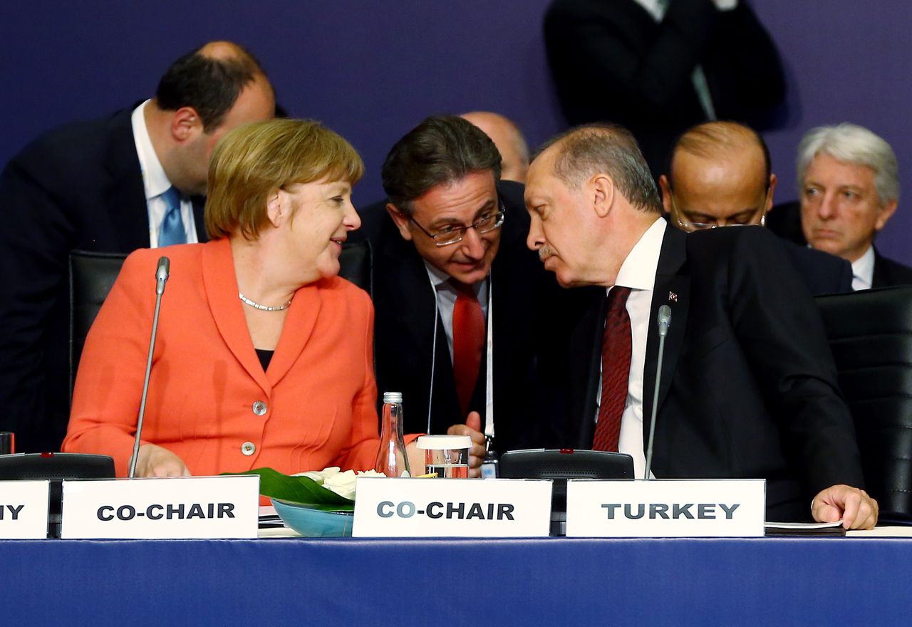 Merkel: vertraging visumvrijheid Turkije 