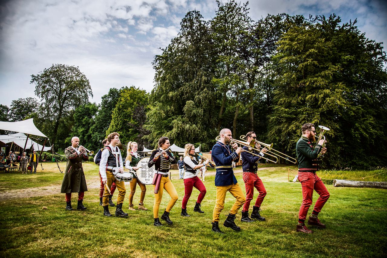 Festival Wonderfeel: zomerse klassieke muziek temidden van de weelderige natuur van landgoed Schaep en Burgh. Foto Foppe Schut