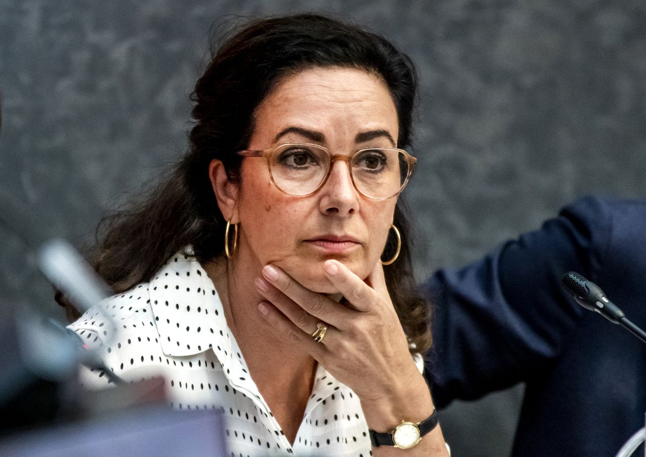 Oppositie wil debat met Halsema over wapen in ambtswoning 