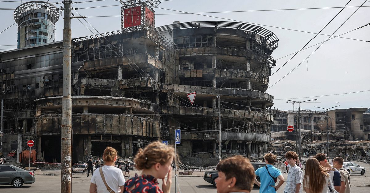 Rusland dreigt met grootschalige bombardementen, roept buitenlandse diplomaten op om te vertrekken