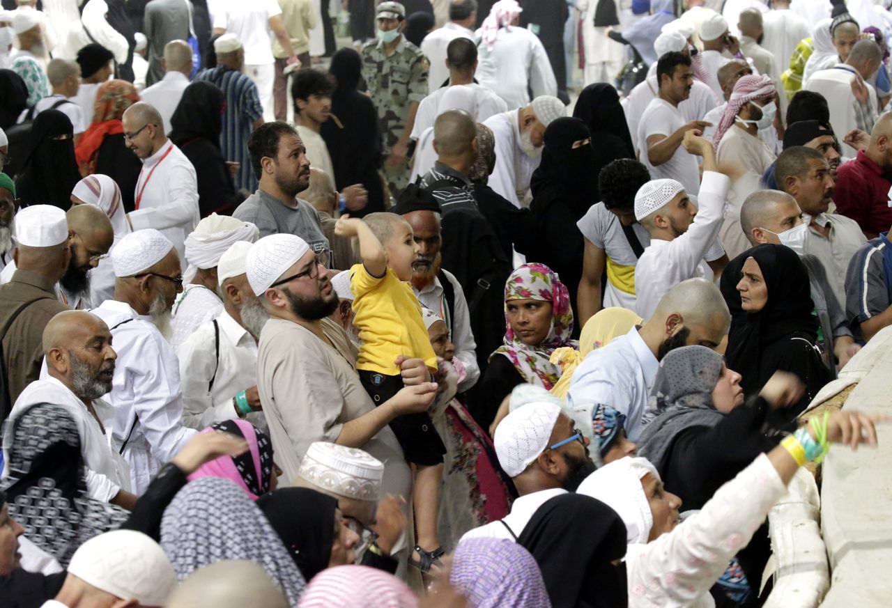 Moslims in Mina, waar de verdrukking plaatsvond.