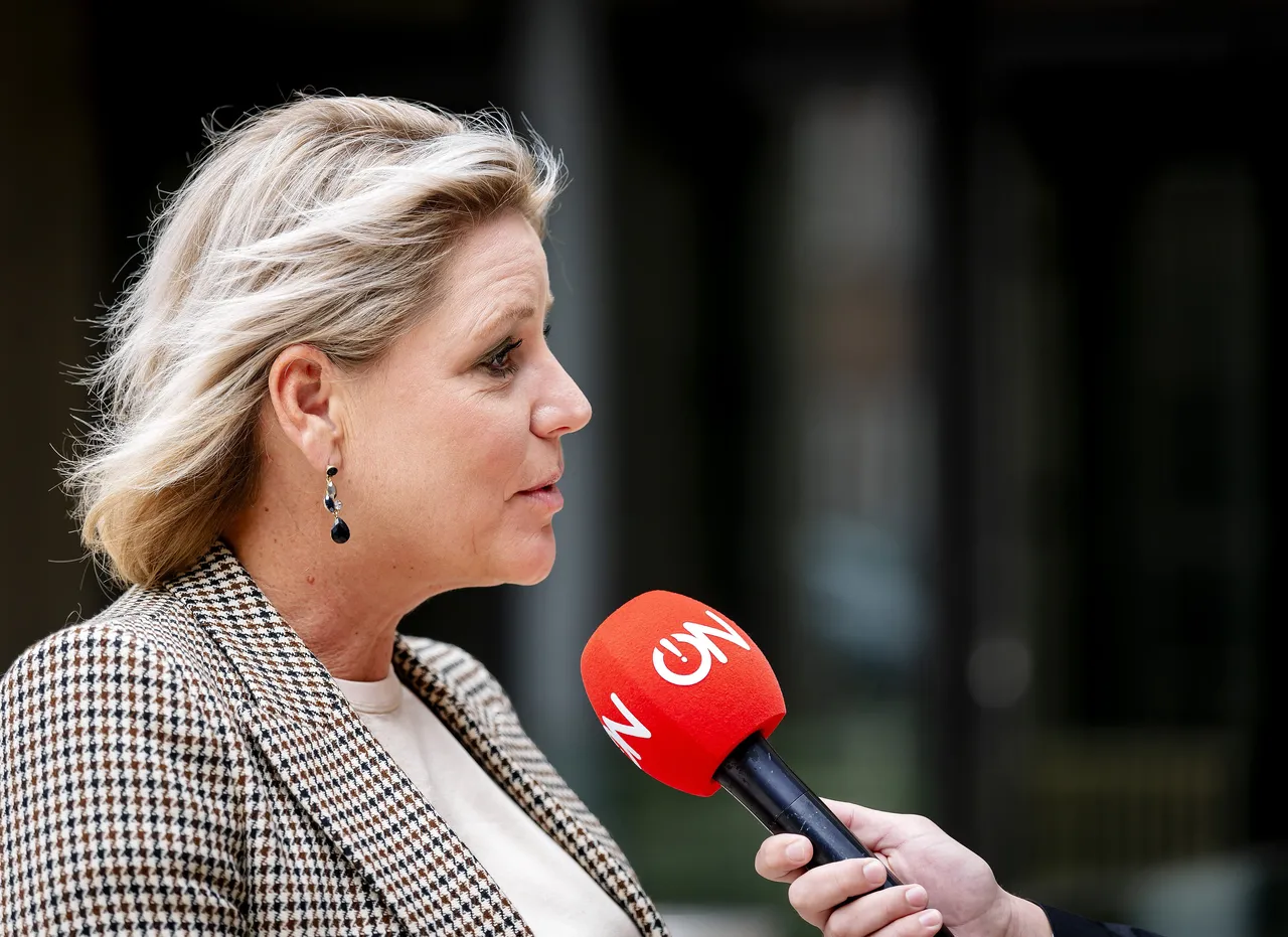 Image for NPO verzoekt minister Letschert om de licentie van Ongehoord Nederland in te trekken